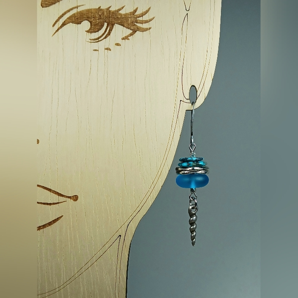 HAND CRAFTED EARRINGS Blue Beach Glass Turquoise Silver Spiral - Picture 5 of 6